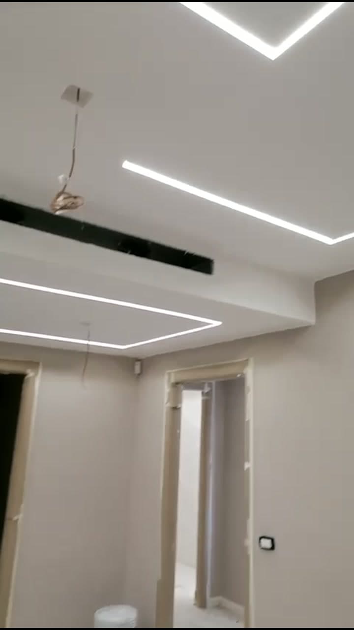 Geometria del controsoffitto illuminato
